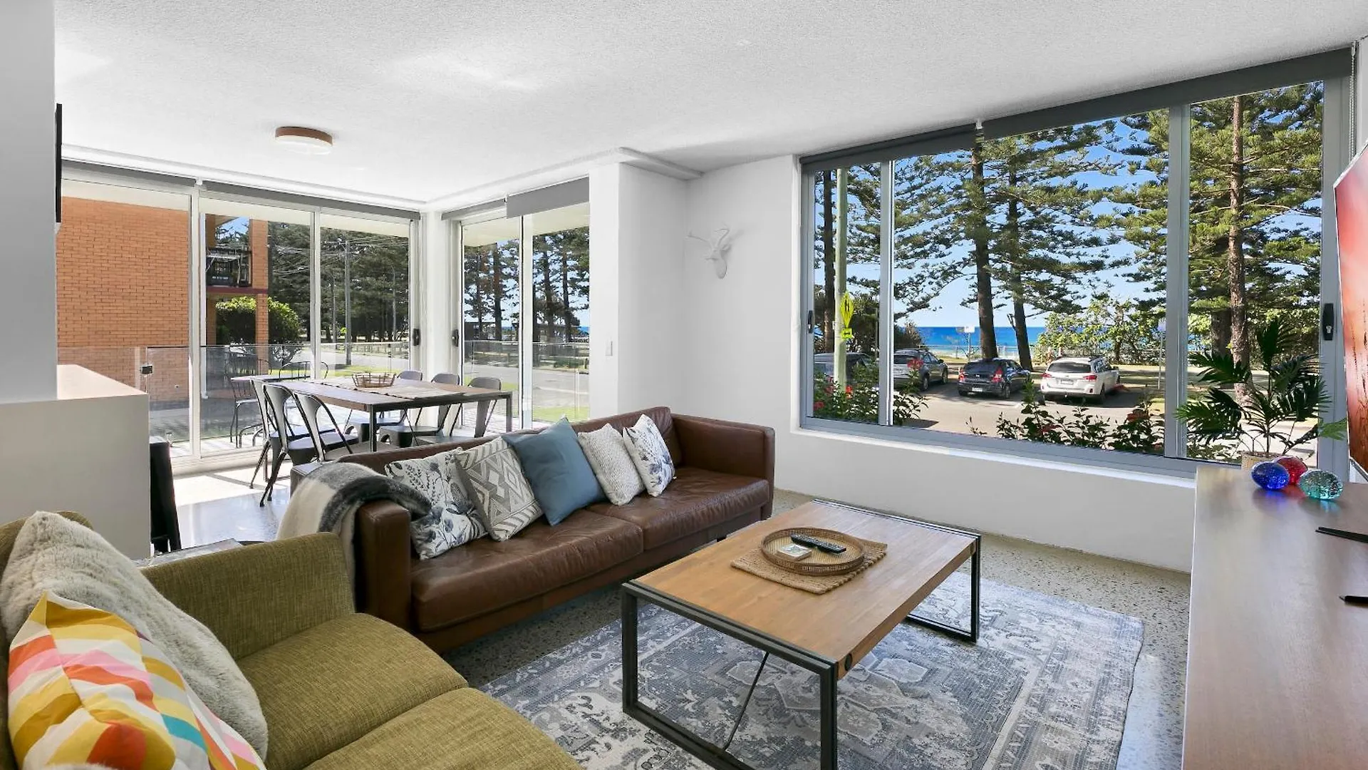 شقة 3 Bedroom Ocean Views At Teenamara غولد كوست أستراليا